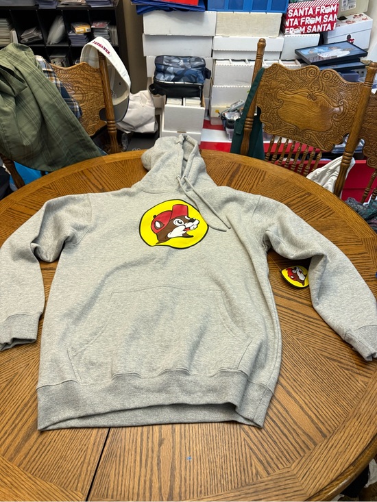 BUC-EE'S Other - Buc-ee's Gray Pullover Hoodie with Logo Interior Print